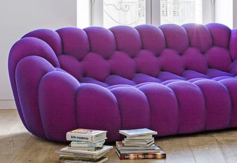 blue couch bubble